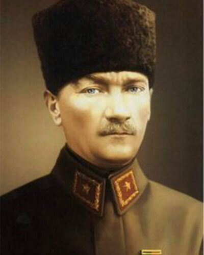 Mustafa Kemal Atatürk’ün Hayatı, Kimdir?